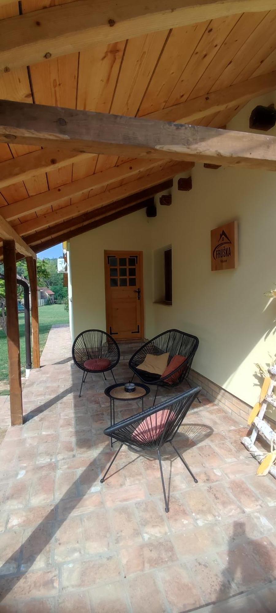 Fruska House Villa Besenovacki Prnjavor ภายนอก รูปภาพ